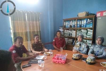 Kadis KP Kaur Terima Kunjungan Taruna Politeknik AUP Kadis KP Kaur Terima Kunjungan Taruna Politeknik AUP