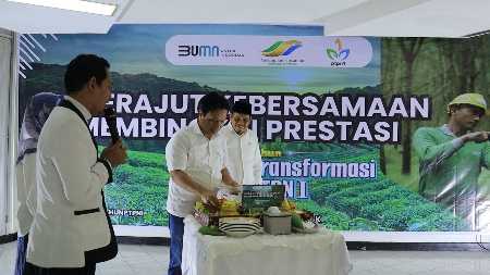 Tuhu Bangun: “Setiap Insan PTPN I Regional 7 Penting!” Tuhu Bangun: “Setiap Insan PTPN I Regional 7 Penting!”