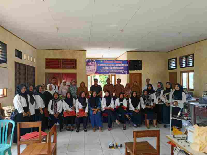 Cetak SDA Siap Kerja, Disnakertrans Kaur Adakan Program Pelatihan Berbasis Kompetensi Cetak SDA Siap Kerja, Disnakertrans Kaur Adakan Program Pelatihan Berbasis Kompetensi