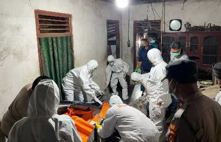 Warga Sukoharjo Pringsewu Ditemukan Tidak Bernyawa di Kamar Tidur Warga Sukoharjo Pringsewu Ditemukan Tidak Bernyawa di Kamar Tidur