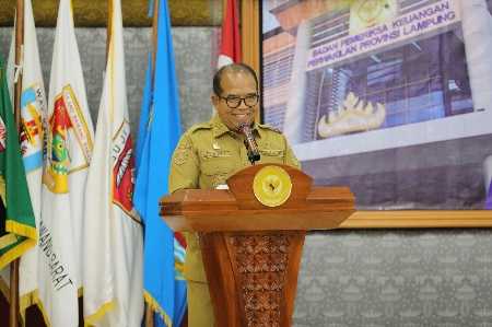 Pj. Gubernur Samsudin Terima Laporan Hasil Pemeriksaan BPK Perwakilan Lampung Semester II Tahun 2024 Pj. Gubernur Samsudin Terima Laporan Hasil Pemeriksaan BPK Perwakilan Lampung Semester II Tahun 2024