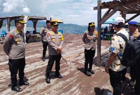 Waspada Ombak Tahun Baru: Kapolda Lampung Serukan Keamanan Maksimal di Pantai Waspada Ombak Tahun Baru: Kapolda Lampung Serukan Keamanan Maksimal di Pantai