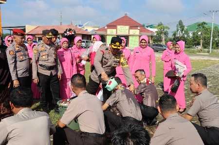 Awal Tahun 2025, Empat Puluh Anggota Polres Pringsewu Naik Pangkat Awal Tahun 2025, Empat Puluh Anggota Polres Pringsewu Naik Pangkat