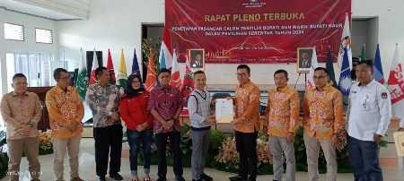 Pleno Terbuka KPUD Tetapkan Pasangan Gusril-Hamid Sebagai Bupati Terpilih Kabupaten Kaur Pleno Terbuka KPUD Tetapkan Pasangan Gusril-Hamid Sebagai Bupati Terpilih Kabupaten Kaur