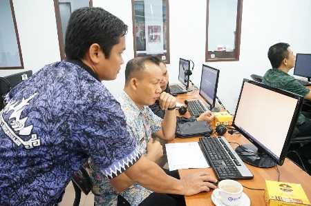 Dosen Darmajaya Beri Pengabdian Pelatihan Sistem Informasi Terpadu Untuk Staf Disdukcapil Pesawaran Dosen Darmajaya Beri Pengabdian Pelatihan Sistem Informasi Terpadu Untuk Staf Disdukcapil Pesawaran