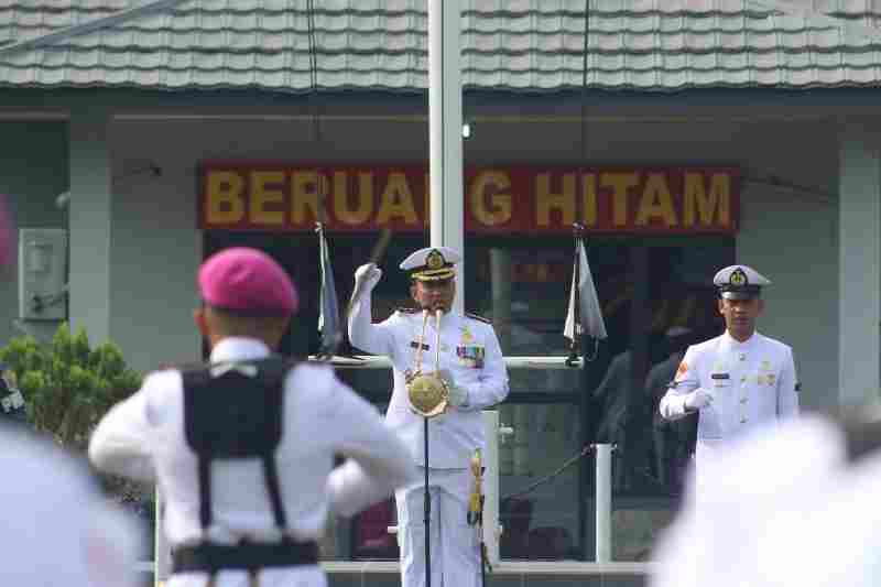 Bangkitkan Jiwa Patriolisme: Prajurit Harimau Sumatera Laksanakan Upacara Hari Dharma Samudera Bangkitkan Jiwa Patriolisme: Prajurit Harimau Sumatera Laksanakan Upacara Hari Dharma Samudera