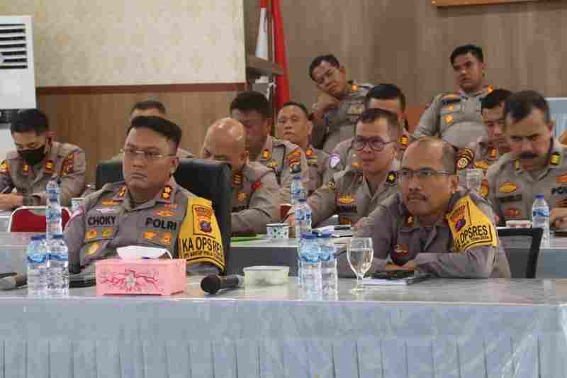 Kapolda Sumut Pimpin Analisa Evaluasi Kamtibmas di Jajaran Polda Sumut Kapolda Sumut Pimpin Analisa Evaluasi Kamtibmas di Jajaran Polda Sumut