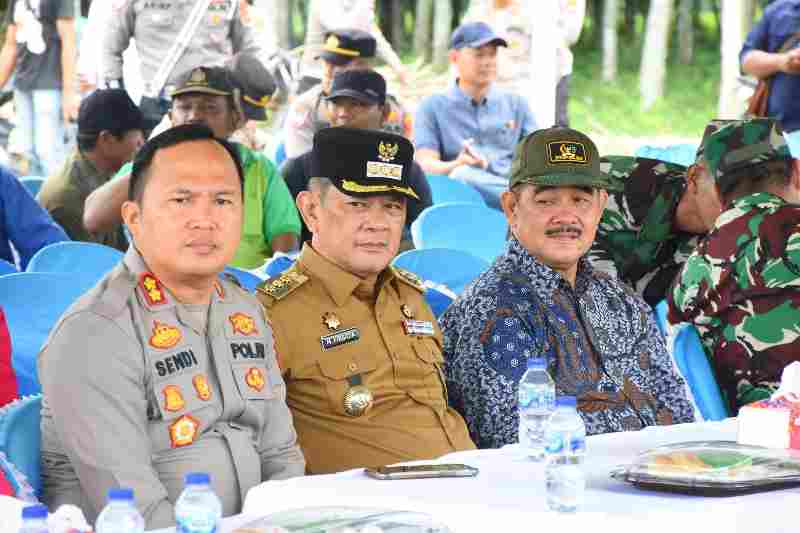 Dukung Swasembada Pangan 2025, Pj Bupati dan Polres Tubaba Tanam Jagung Serentak 1 Juta Hektare* Dukung Swasembada Pangan 2025, Pj Bupati dan Polres Tubaba Tanam Jagung Serentak 1 Juta Hektare*