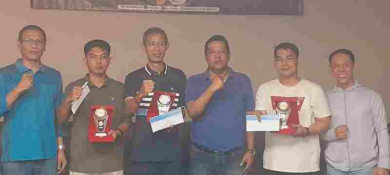 Syahroni Yusuf Sabet Juara Pertama Turnamen SIWO Cup I PWI Lampung Syahroni Yusuf Sabet Juara Pertama Turnamen SIWO Cup I PWI Lampung