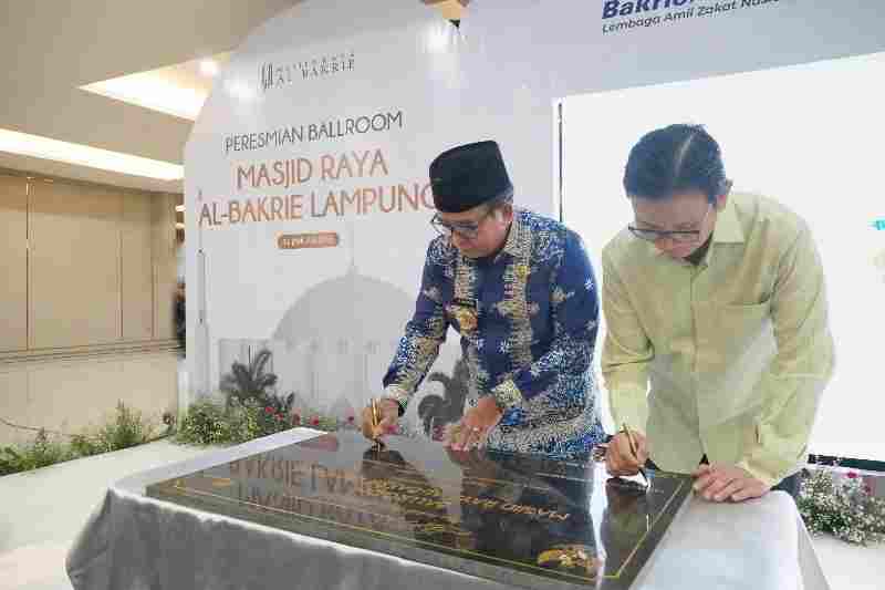 Pj. Gubernur Lampung Resmikan Ballroom Masjid Raya Al-Bakrie, Simbol Harmoni dan Kemajuan Pj. Gubernur Lampung Resmikan Ballroom Masjid Raya Al-Bakrie, Simbol Harmoni dan Kemajuan