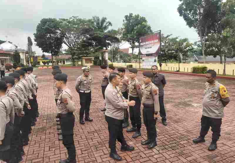 Kapolres Simalungun Terima Bintara Remaja Polda Sumut Kapolres Simalungun Terima Bintara Remaja Polda Sumut