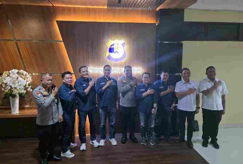 Audiensi dengan Polresta Bandar Lampung, Wira: PWI Merupakan Organisasi Wartawan Tertua dan Terbesar Audiensi dengan Polresta Bandar Lampung, Wira: PWI Merupakan Organisasi Wartawan Tertua dan Terbesar