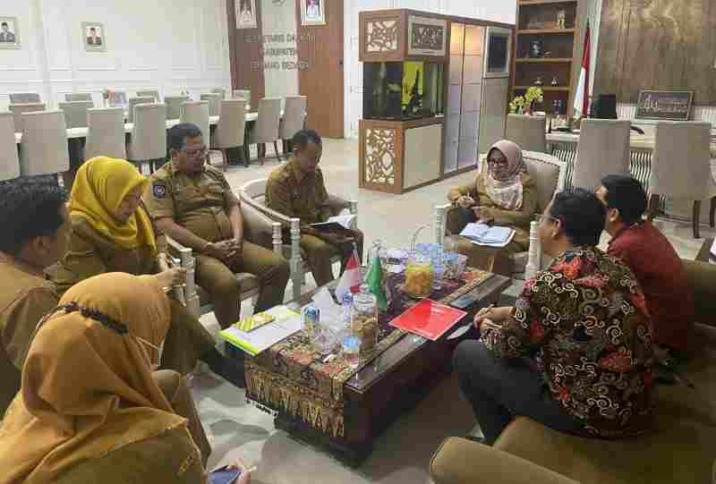 Bupati Sergai Terima Audiensi Beragam Kelompok Masyarakat Bupati Sergai Terima Audiensi Beragam Kelompok Masyarakat