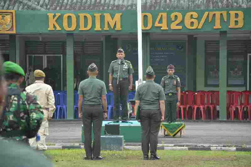 Bacakan Amanat KASAD, Kodim Tulang Bawang, Gelar Upacara 17-an Bulan Februari 2025 Bacakan Amanat KASAD, Kodim Tulang Bawang, Gelar Upacara 17-an Bulan Februari 2025