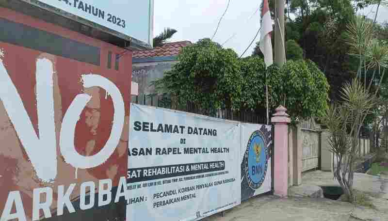Oknum ASN PU & Puluhan Pengguna Berbagi 4 Kamar Jalani Rehabilitasi Narkoba, Yayasan Rapel Jadi Sorotan Oknum ASN PU & Puluhan Pengguna Berbagi 4 Kamar Jalani Rehabilitasi Narkoba, Yayasan Rapel Jadi Sorotan