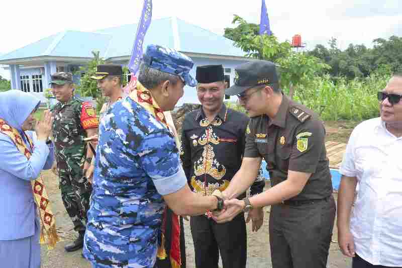 Dandim 0426/Tuba Hadiri Kunjungan Kerja Pangkoopsud I Di Lanud Pangeran M. Bun Yamin Dandim 0426/Tuba Hadiri Kunjungan Kerja Pangkoopsud I Di Lanud Pangeran M. Bun Yamin