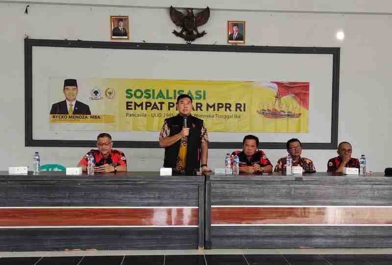 Rycko Menoza Sosialisasikan Pentingnya Empat Pilar Kebangsaan Rycko Menoza Sosialisasikan Pentingnya Empat Pilar Kebangsaan