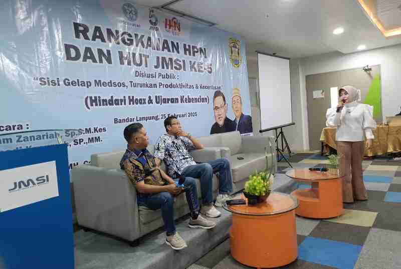 Diskusi Publik JMSI Lampung, Ini Pesan dr. Zam Zanariah Diskusi Publik JMSI Lampung, Ini Pesan dr. Zam Zanariah