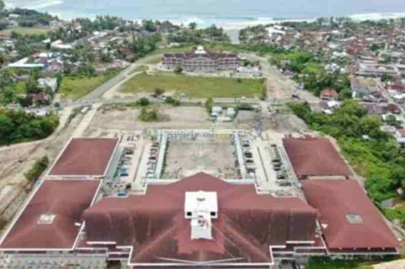 Pemkab Pesisir Barat Plt-kan Belasan Jabatan Pemkab Pesisir Barat Plt-kan Belasan Jabatan