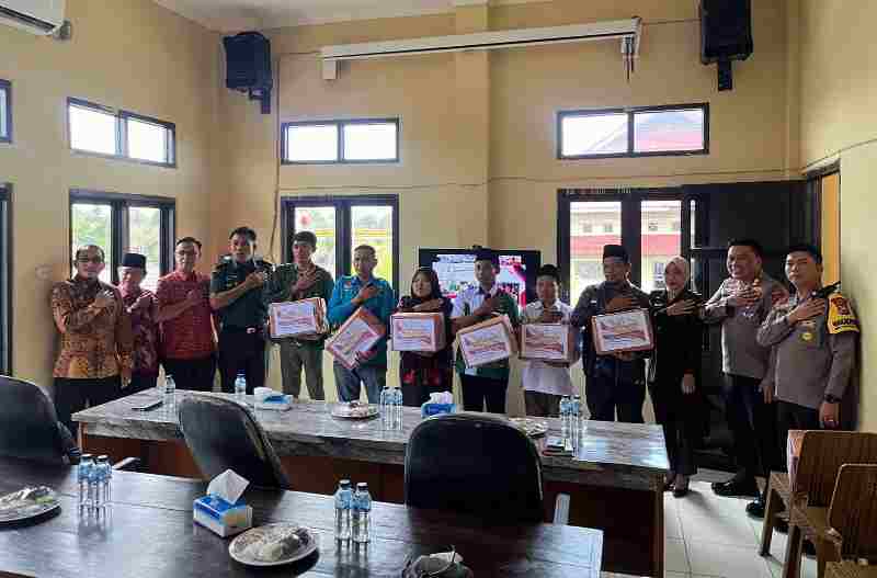 Gandeng Mahasiswa dan Pemuda Serta Masyarakat Polres Kaur Laksanakan Baksos Gandeng Mahasiswa dan Pemuda Serta Masyarakat Polres Kaur Laksanakan Baksos