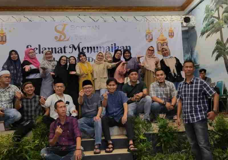 Memperat Tali Silaturahmi, Kanjeng Zam: Keluarga Media Kanjeng ini Selalu Dihati Memperat Tali Silaturahmi, Kanjeng Zam: Keluarga Media Kanjeng ini Selalu Dihati