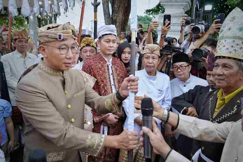 Gubernur Lampung Resmi Tempati Mahan Agung, Gelar Prosesi Adat Ngantak Gubernur Buka Belangan Gubernur Lampung Resmi Tempati Mahan Agung, Gelar Prosesi Adat Ngantak Gubernur Buka Belangan