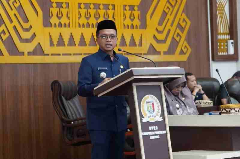 Bupati Pringsewu Sampaikan LKPJ Kepala Daerah 2024 Bupati Pringsewu Sampaikan LKPJ Kepala Daerah 2024