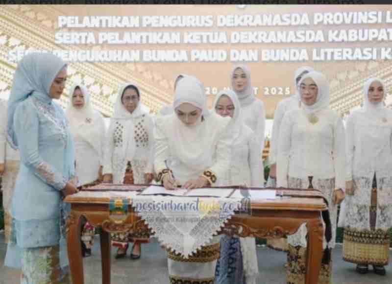 Dian Hardiyanti Dedi Dilantik Sebagai Ketua Dekranasda, Bunda PAUD dan Bunda Literasi Pesibar Dian Hardiyanti Dedi Dilantik Sebagai Ketua Dekranasda, Bunda PAUD dan Bunda Literasi Pesibar
