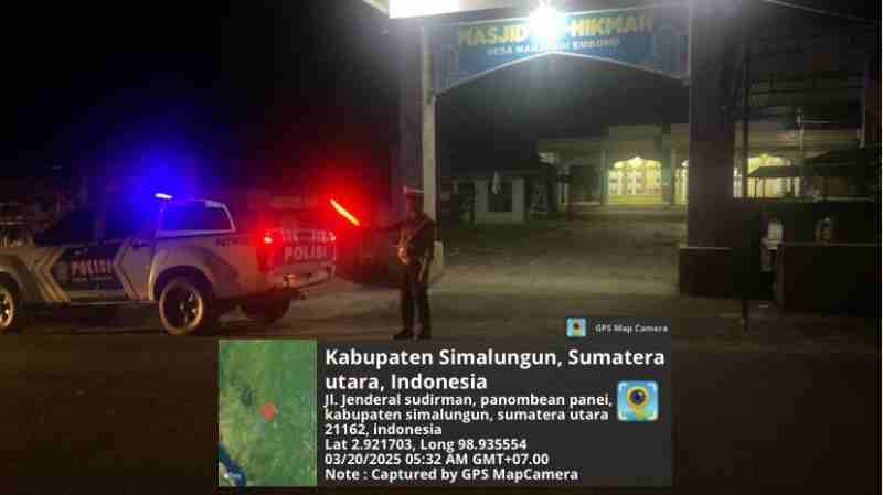 Blue Light Patrol Amankan Sholat Subuh di Masjid-masjid Wilayah Hukum Polres Simalungun Blue Light Patrol Amankan Sholat Subuh di Masjid-masjid Wilayah Hukum Polres Simalungun