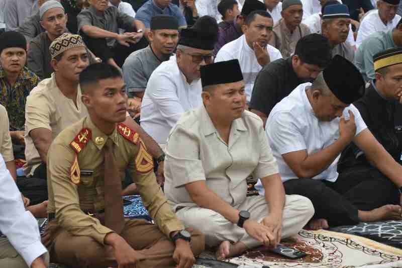 Simbol Kerukunan Antar Umat Beragama, Korem 071/Wijayakusuma Bersinergi dengan FKUB dalam Sholat Idul Fitri 1446 H Simbol Kerukunan Antar Umat Beragama, Korem 071/Wijayakusuma Bersinergi dengan FKUB dalam Sholat Idul Fitri 1446 H