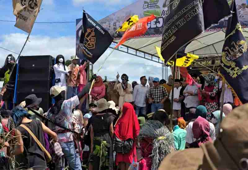 Parosil Mabsus Himbau Masyarakat Jangan Ciderai Seni Budaya Sekura dengan Sikap Anarkis Parosil Mabsus Himbau Masyarakat Jangan Ciderai Seni Budaya Sekura dengan Sikap Anarkis