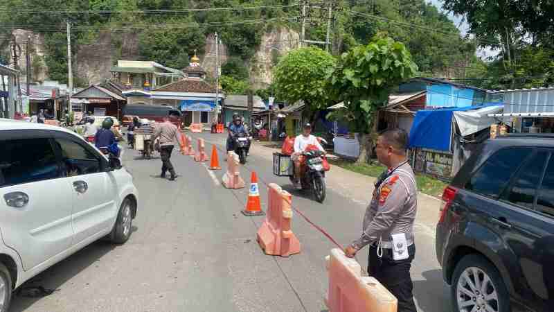 Satlantas Polresta Bandar Lampung Lakukan Rekayasa Lalu Lintas Menuju Wisata Pantai Satlantas Polresta Bandar Lampung Lakukan Rekayasa Lalu Lintas Menuju Wisata Pantai