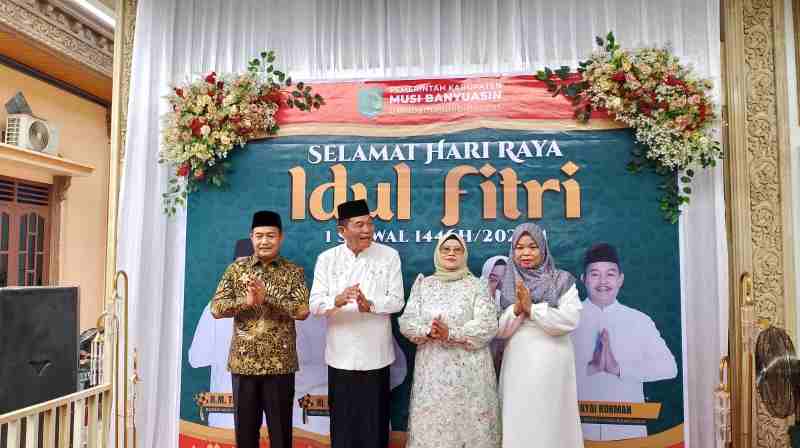 Gelar Open House, Rumah Pribadi Bupati Muba di Geruduk Masyarakat Gelar Open House, Rumah Pribadi Bupati Muba di Geruduk Masyarakat