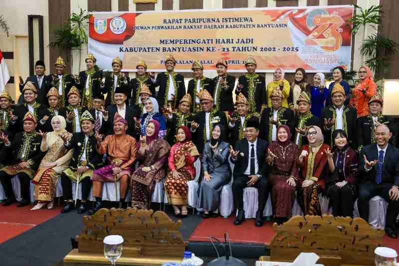 Bupati Muba H M Toha Hadiri Paripurna HUT Kabupaten Banyuasin ke-23 Tahun Bupati Muba H M Toha Hadiri Paripurna HUT Kabupaten Banyuasin ke-23 Tahun