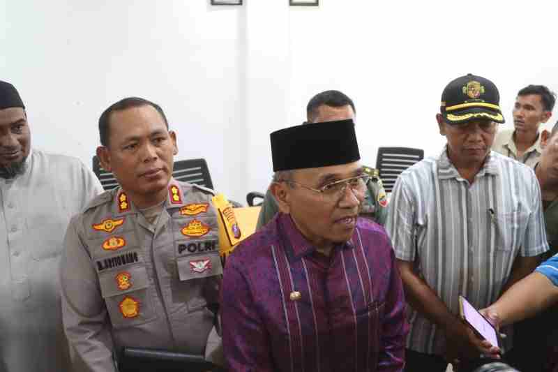 Kapolres Simalungun Hadiri Rapat Teknis Penanganan Banjir di Pasar Bawah Serbalawan Kapolres Simalungun Hadiri Rapat Teknis Penanganan Banjir di Pasar Bawah Serbalawan