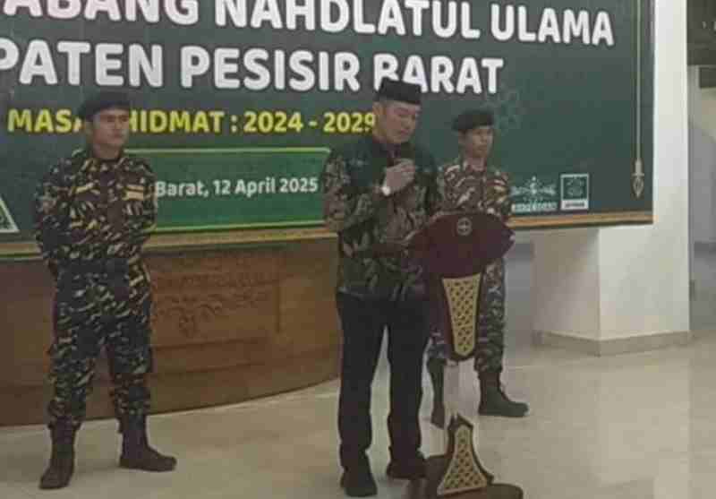 Bupati Dedi Irawan Hadiri Pelantikan Pengurus PCNU Pesibar Bupati Dedi Irawan Hadiri Pelantikan Pengurus PCNU Pesibar