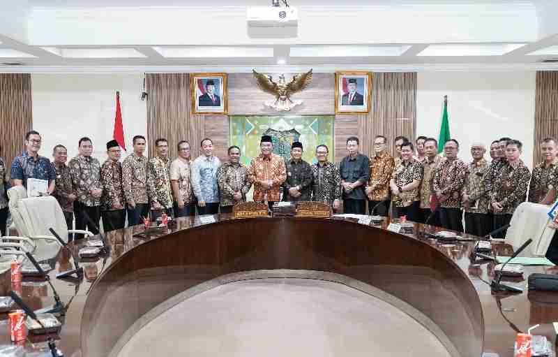 Bupati Muba Tegaskan Instruksi untuk Camat: Wujudkan Pemerintahan Bersih dan Siap Menghadapi Bencana Bupati Muba Tegaskan Instruksi untuk Camat: Wujudkan Pemerintahan Bersih dan Siap Menghadapi Bencana