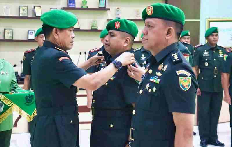 Danrem 043/Gatam Pimpin Serah Terima Jabatan Dandim 0411/KM Danrem 043/Gatam Pimpin Serah Terima Jabatan Dandim 0411/KM