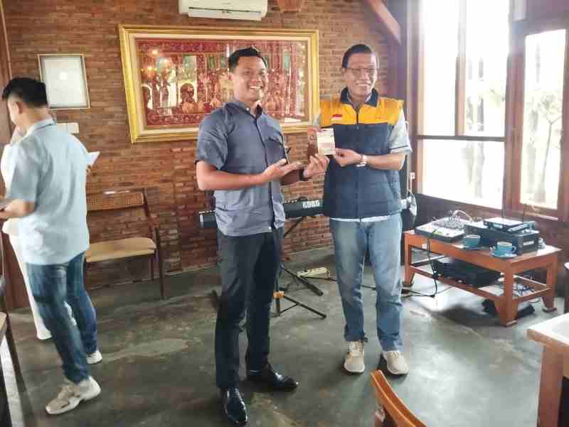 Bank Mandiri dan PWI Lampung Pererat Sinergi Lewat Halal Bihalal dan Edukasi Publik Bank Mandiri dan PWI Lampung Pererat Sinergi Lewat Halal Bihalal dan Edukasi Publik