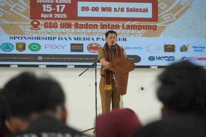 Gubernur Mirza Berharap Culture Literary Festival UIN RIL Jadi Langkah Strategis Membangun Pondasi Literasi Gubernur Mirza Berharap Culture Literary Festival UIN RIL Jadi Langkah Strategis Membangun Pondasi Literasi