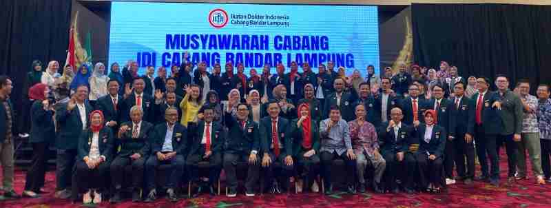 Dr. Khadafi Indrawan Terpilih Secara Aklamasi sebagai Ketua IDI Bandar Lampung Dr. Khadafi Indrawan Terpilih Secara Aklamasi sebagai Ketua IDI Bandar Lampung