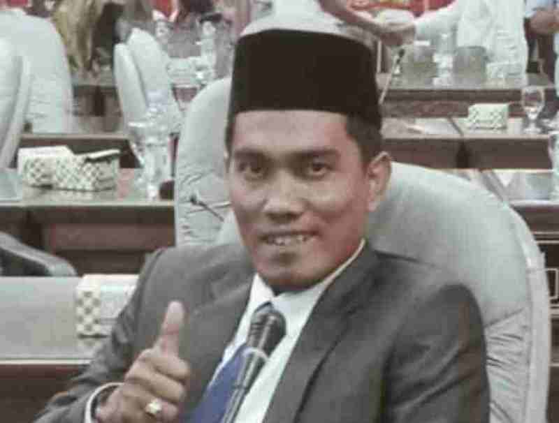 Hari Hardiknas, Anggota DPRD Pasaman Hendra Saputra Tingkatkan SDM Hari Hardiknas, Anggota DPRD Pasaman Hendra Saputra Tingkatkan SDM