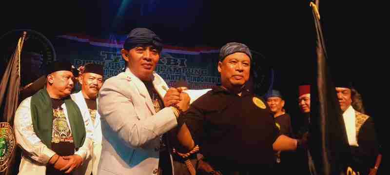 H.Tb. Hengki Malonda dan Lukman Hakim Nakhodai DPW I TTKKBI Lampung, 15 DPW II Kab/Kota Resmi Dilantik H.Tb. Hengki Malonda dan Lukman Hakim Nakhodai DPW I TTKKBI Lampung, 15 DPW II Kab/Kota Resmi Dilantik