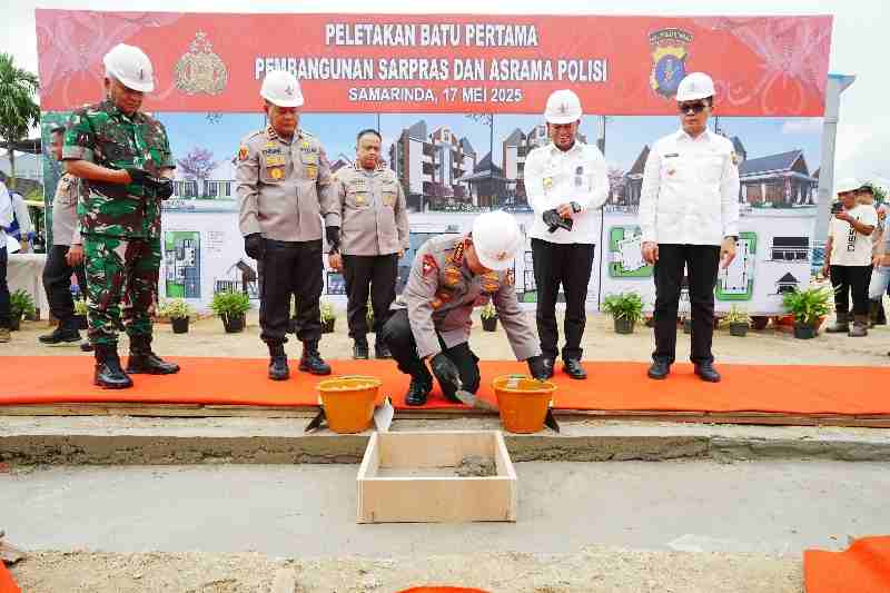 Kapolri Ground Breaking Asrama Polresta Samarinda, Komitmen Polri Tingkatkan Pelayanan kepada Masyarakat Kapolri Ground Breaking Asrama Polresta Samarinda, Komitmen Polri Tingkatkan Pelayanan kepada Masyarakat
