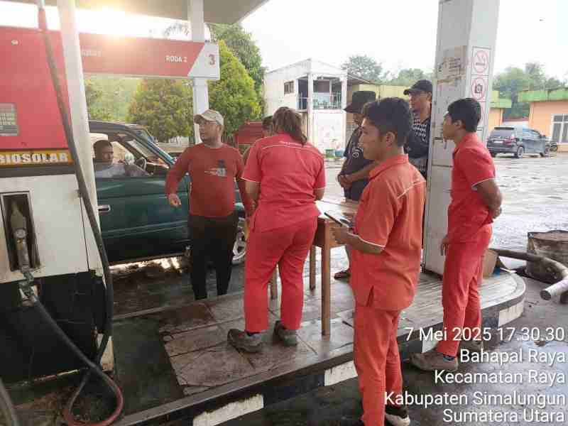 Sat Reskrim Amankan Penyelewengan BBM Bersubsidi di SPBU Sinaksak Sat Reskrim Amankan Penyelewengan BBM Bersubsidi di SPBU Sinaksak