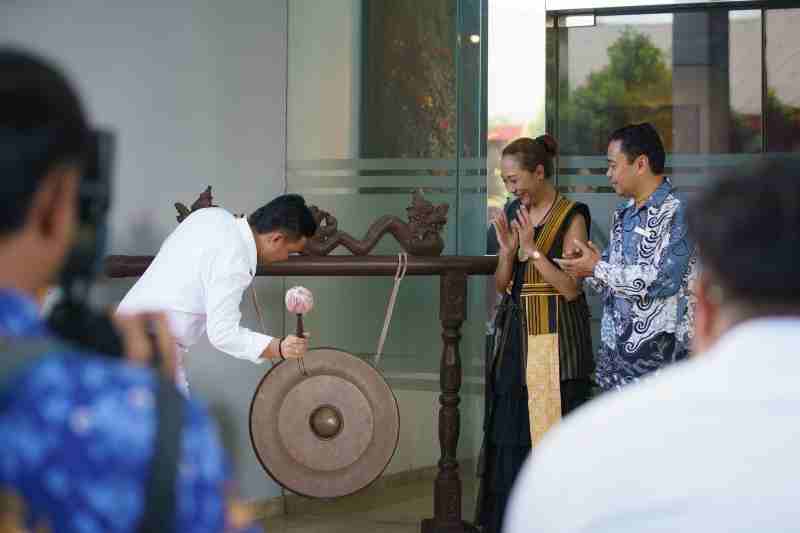 Hani Santana Gelar Pameran Tunggal Kelima “Allegoria” Di Noola Hotel Cilacap Hani Santana Gelar Pameran Tunggal Kelima “Allegoria” Di Noola Hotel Cilacap