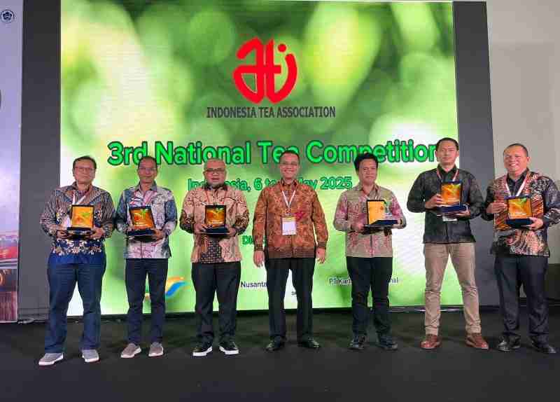 Teh Hitam dan Teh Hijau Produksi PTPN I Regional 7 Raih Penghargaan Nasional Teh Hitam dan Teh Hijau Produksi PTPN I Regional 7 Raih Penghargaan Nasional