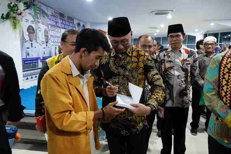 Gedung Perpustakaan Daerah Lampung Resmi Bernama Zainal Abidin Pagaralam Gedung Perpustakaan Daerah Lampung Resmi Bernama Zainal Abidin Pagaralam