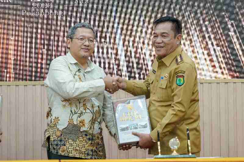 Bupati Muba bersama Ketua DPRD Muba Terima Laporan Keuangan 2024 dari BPK Sumsel Bupati Muba bersama Ketua DPRD Muba Terima Laporan Keuangan 2024 dari BPK Sumsel