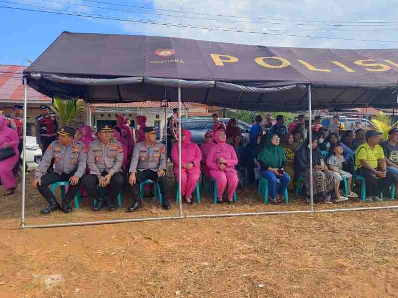 Kapolri Kirim Bantuan 5.000 Paket Sembako untuk Korban Gempa Bumi di Bengkulu Kapolri Kirim Bantuan 5.000 Paket Sembako untuk Korban Gempa Bumi di Bengkulu